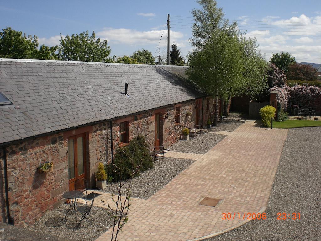 The Courtyard Hotel Errol Room photo